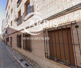Parking voiture  Calle marquina. En ocaña