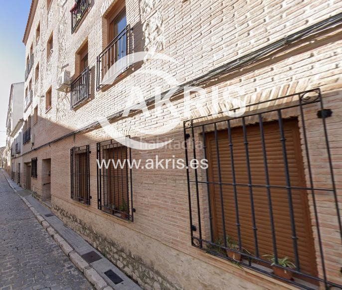 Foto f98a8a26-73a8-45d9-9950-3e6d290d54dd. Aparcament cotxe a Centro Ocaña