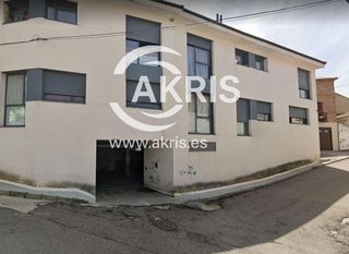 Aparcament cotxe  Calle yeles. En esquivias