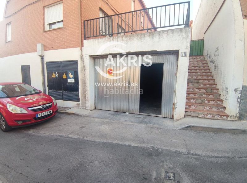 Foto 490989ad-c294-4520-9218-9306f3cc9716. Aparcament cotxe a Yepes