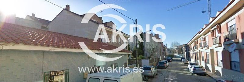 Foto ce1cab0d-39e5-4a89-9d3e-c8c7daad24e1. Aparcament cotxe a Yeles