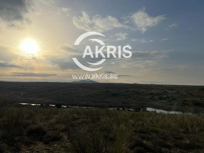 Foto 735e33ba-447a-4bc0-b12e-663e5f74557c. Finca rústica en Layos