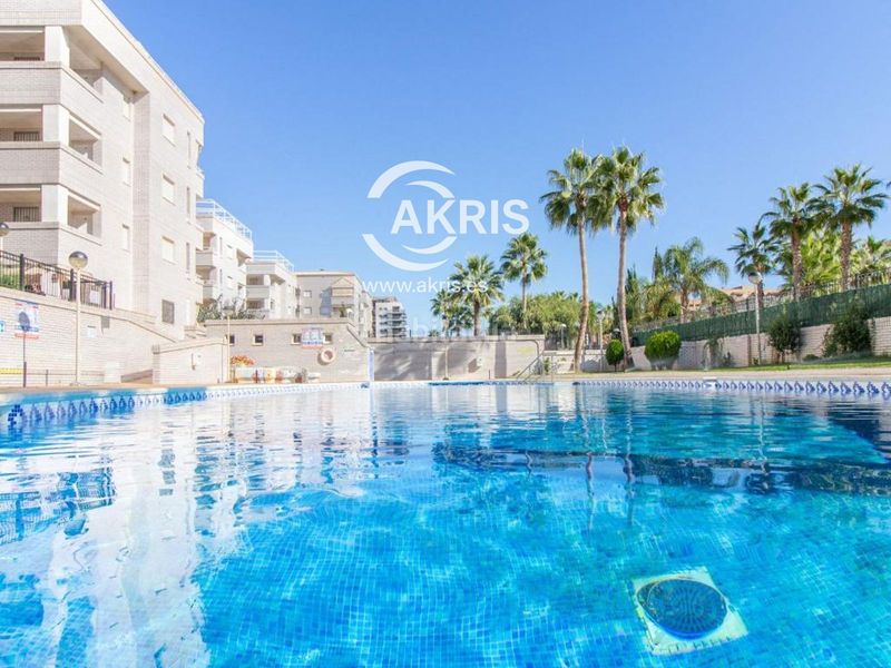 Foto 3827fd40-6fa6-4694-9d4d-2e8f2049a029. Pis amb aparcament piscina a Marina Trebol - Neptuno Oropesa del Mar