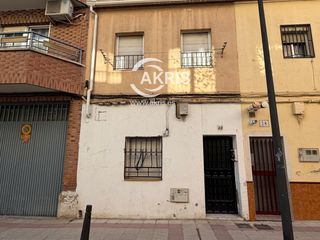 Casa  Del rayo. Venta de crédito en getafe