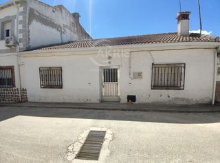 Maison jumelée  Molinos. Casa de pueblo con patio para reformar en ventas con peña aguile