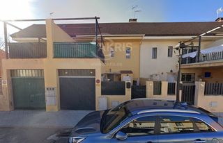 Maison jumelée  Noria. Gran oportunidad en yuncler! amplio adosado de 233 m en ubicació