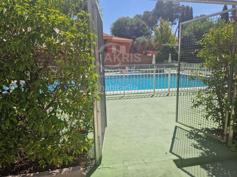 Foto 71ace53b-301a-4046-ad1f-fe7d3540cfec. Pis amb calefacció aparcament piscina a Buenavista-Valparaíso-La Legua Toledo