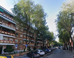Flat  Isabel la catolica. En pinto