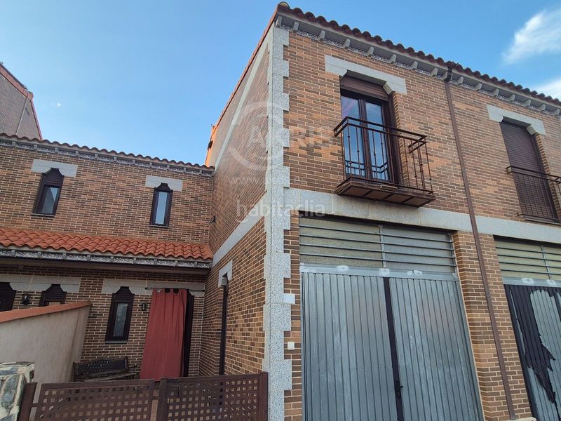 Foto 94b3c261-3cba-4d1a-b243-d57bc4a98caf. Casa adossada amb calefacció aparcament a Mocejón