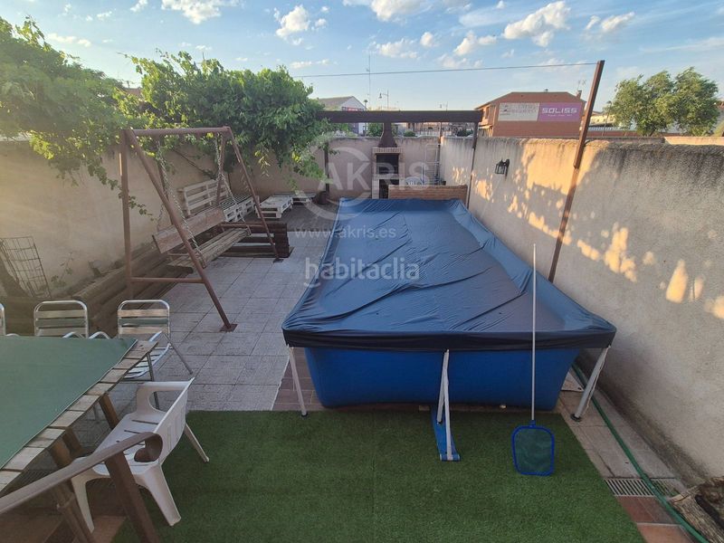 Foto ef581c1c-dd6e-4e13-9c17-798e716b7480. Casa adossada amb calefacció aparcament a Mocejón