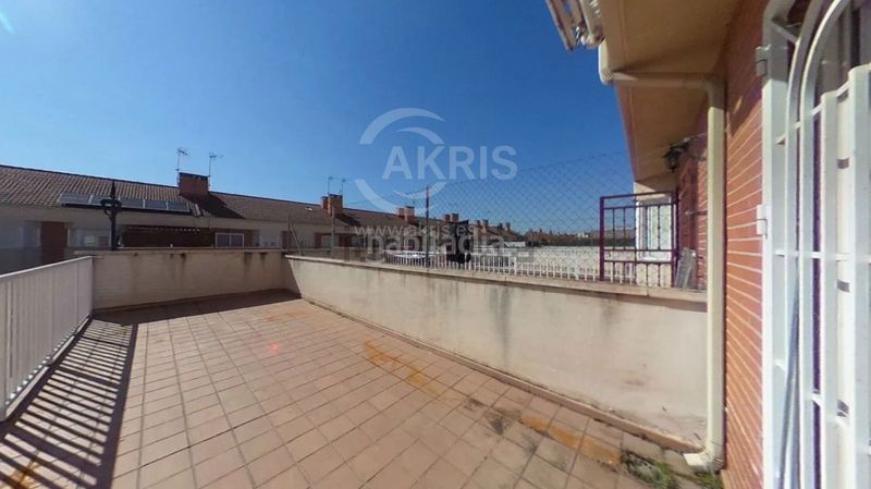 Foto 662e43e7-25a7-4370-a664-b7ad551b024f. Casa adossada a Fuentebella-San Fermín-El Leguario Parla