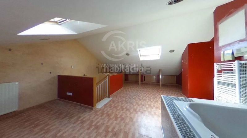 Foto cc45df5b-0b38-42ef-ab1c-887fe8a11e3d. Casa adossada a Fuentebella-San Fermín-El Leguario Parla