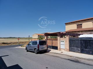 Casa aparellada  Bargas. En nambroca