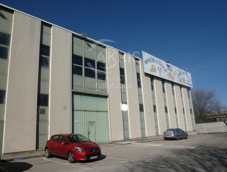 Foto 11f158b6-9021-4b34-af2c-bc413c37ca83. Nau industrial a Villaverde Alto Madrid