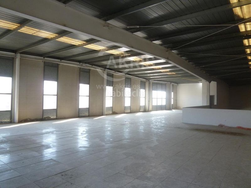 Foto 48f7ab24-6ea5-497c-84a3-3b0fafd4ec43. Nau industrial a Villaverde Alto Madrid