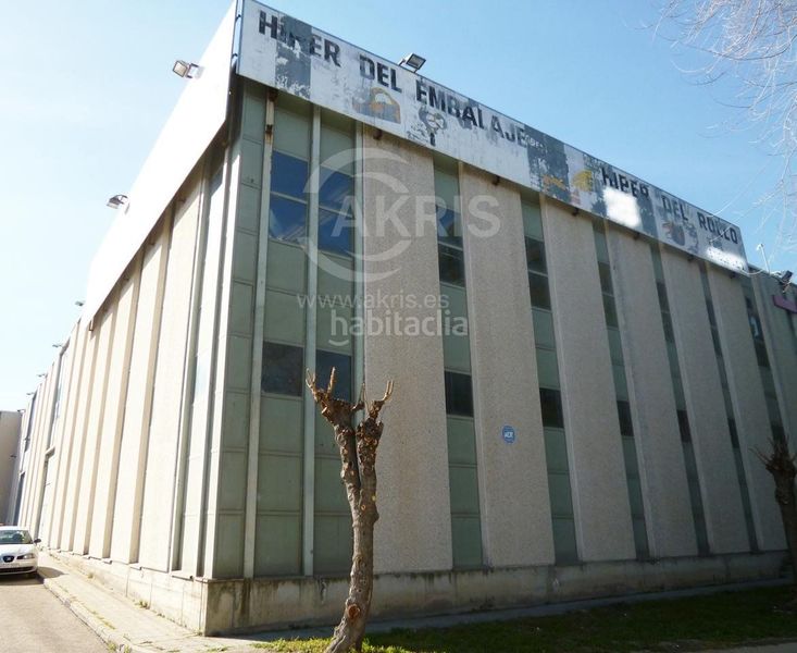 Foto e30aeafb-8091-44c0-bd99-a28571664905. Nau industrial a Villaverde Alto Madrid