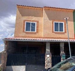 Semi detached house  Ciudad real. Casa adosada en venta en almonacid de toledo