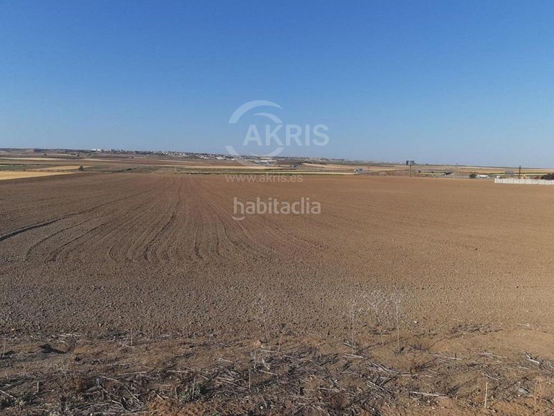 Foto 6da960a8-5911-4665-a524-cefd342271d9. Finca rústica a Magán