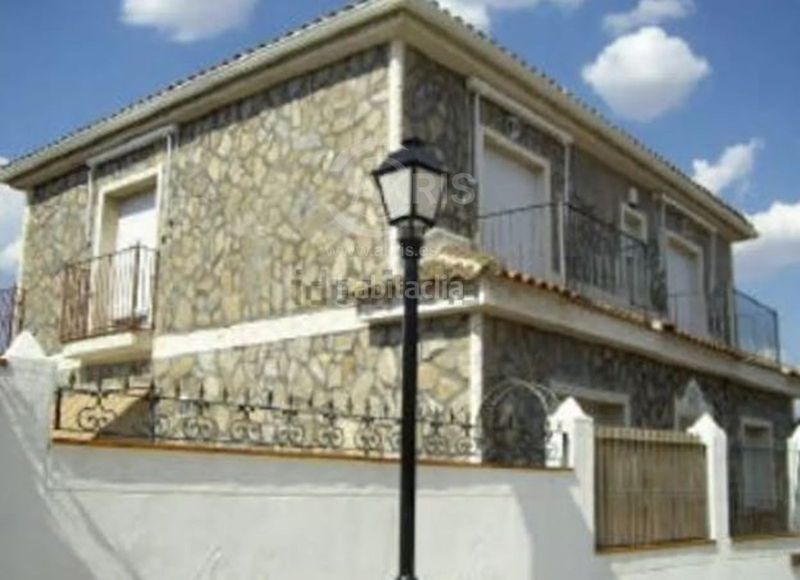 Foto 96b46b3c-4a21-4a8f-903d-f265a513045d. Casa a Cazalegas