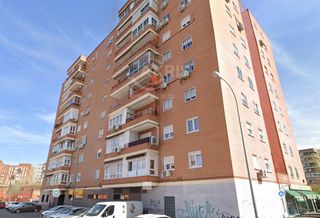 Etagenwohnung  España. Piso ocupado en venta en fuenlabrada