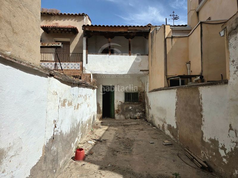 Foto bb9113a8-c308-4f8f-a53b-108e9138e0c8. Casa adossada a Bargas