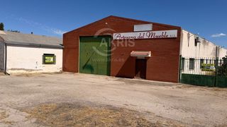 Fabrikhalle  Cuerva (de). Extraordinario conjunto de naves en gálvez