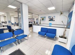 Lloguer Oficina  Alegries. Oficina corporativa totalmente equipada en av. de les alegries