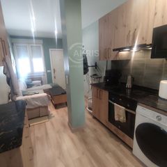 Piccolo appartamento  Diputacion. Acogedor loft en av reconquista