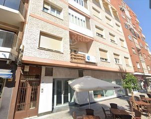 Aparcament cotxe a Alfonso x El Sabio