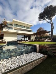 Xalet  Port salvi. Villa reformada con vistas al mar en port salvi