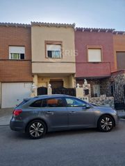 Reihenhaus  Señorio de ajofrin. Crea la casa de tus sueños! gran vivienda con patio en ajofrín p