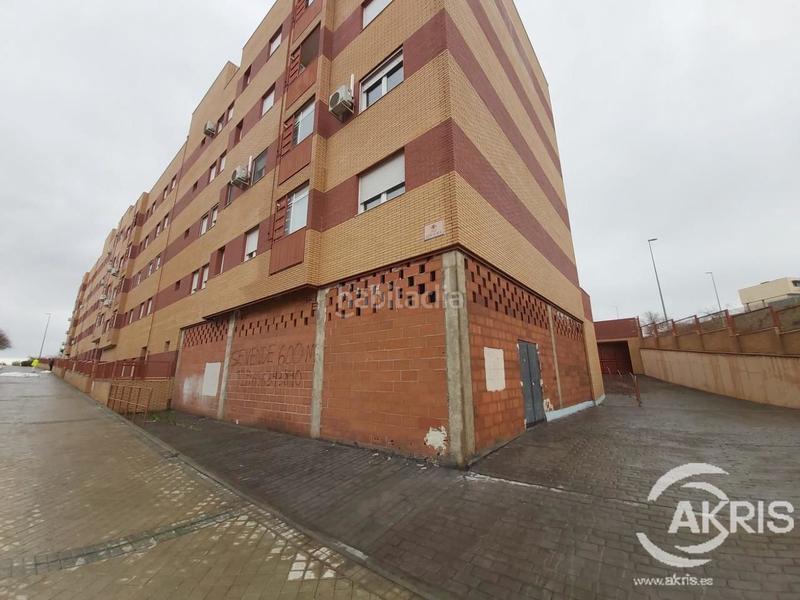 Foto 0bd06a4e-f136-400e-80b9-df843980d85e. Local comercial dos locales 47 plazas de parking en Toledo