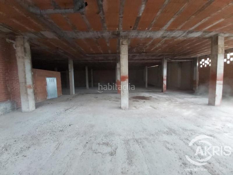 Foto 264cf968-8259-4c43-b64d-661b4ba82c9e. Local comercial dos locales 47 plazas de parking en Toledo