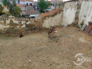 Terreny residencial  De la constitución