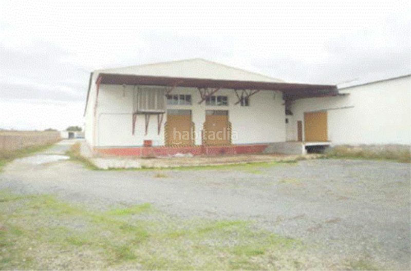 Foto d58875c6-a920-4937-9153-0ff7a41fb45e. Nau industrial a Sonseca