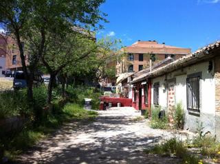 Terreny residencial a Avenida Europa-San Antón. Estupendo terreno urbano en toledo con edificaciones en su inter
