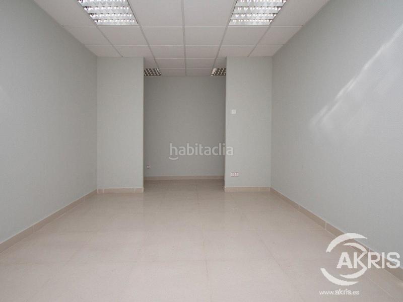 Foto cc4d2126-13dd-4289-bba9-3ea87e68a4b1. Locale commerciale in Centro Valdemoro
