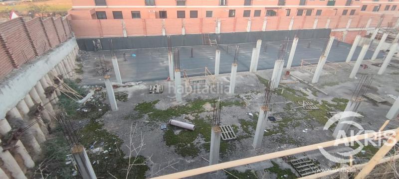 Foto b63da744-04c0-48e1-bcbd-c20c4a3eb5a3. Edificio  en construcción en Recas