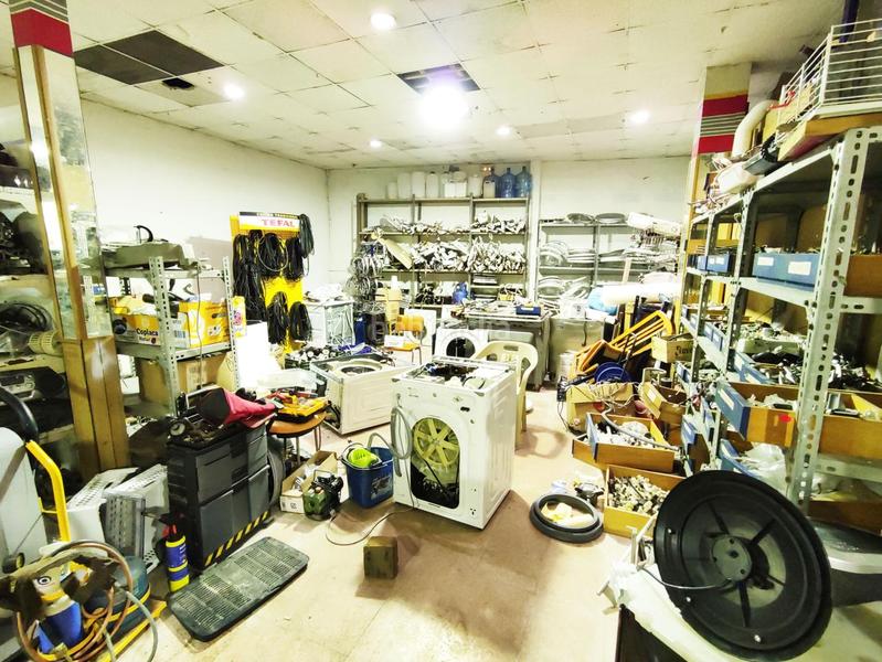 Foto 0cd9f4fa-12a6-4264-9ea1-0971e0f22cd3. Local commercial dans Mont Ferrant-Joan Carles I Blanes