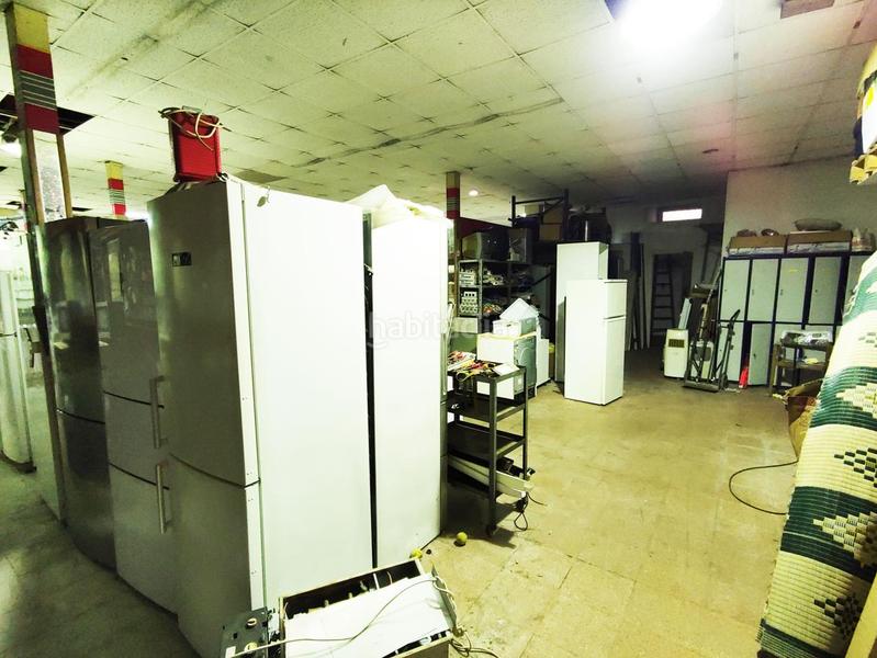 Foto c3c3c761-0449-48de-bb8e-61bbce5531e9. Local commercial dans Mont Ferrant-Joan Carles I Blanes