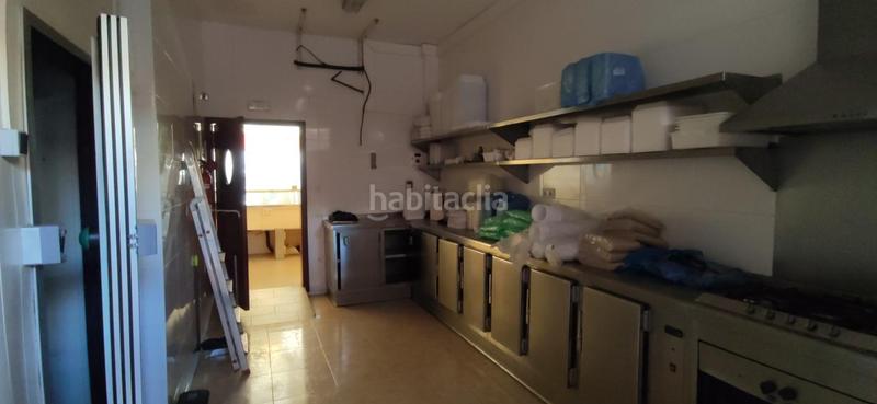 Foto 31f0c65e-b130-416f-b2a9-0d1f519d317b. Local comercial carniceria y comida para llevar en venta en Blanes