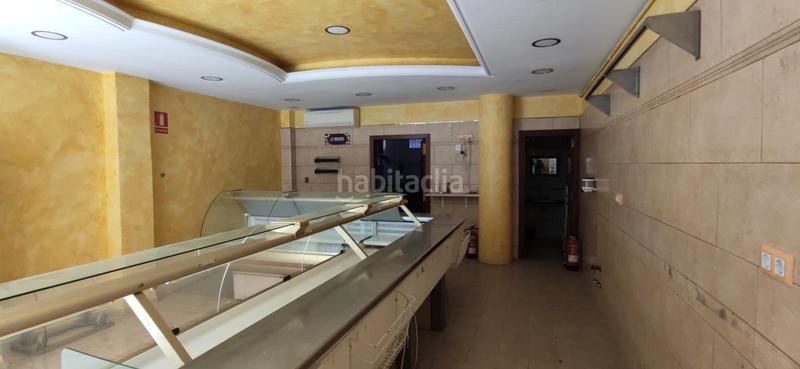 Foto 8bd334c1-43b9-432d-9ea1-3b990e76a404. Local comercial carniceria y comida para llevar en venta en Blanes