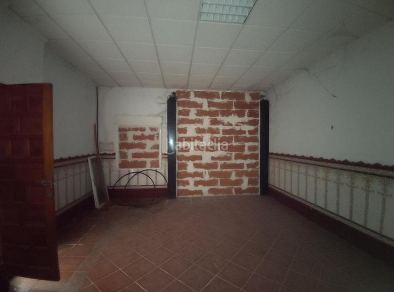 Foto b7f5431c-f2bd-4213-bc1b-065cc3340374. Local commercial dans Consuegra