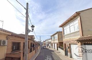 Casa a Ugena. Vivienda ocupada, no se puede visitar!! en ugena