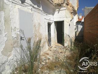Haus in Cabañas de Yepes. Casa de pueblo para derribo