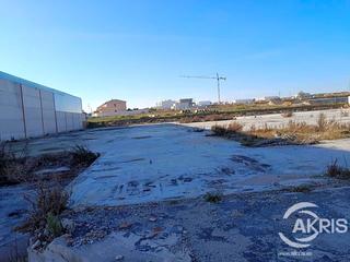 Industrial plot in Yuncos. Venta terreno industrial de 6.860 m2 en yuncos