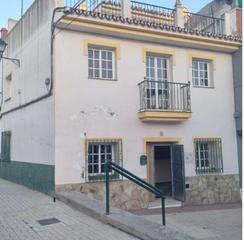 Casa  Barrio de barcelona. Ocupado oportunidad de inversión