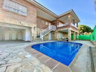 Casa a Canyelles. Casa en cala canyelles con licencia turística