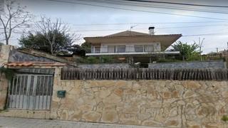 Casa  Carrer de luigi pirandello. Casa en venta en rubi, barcelona ocupado