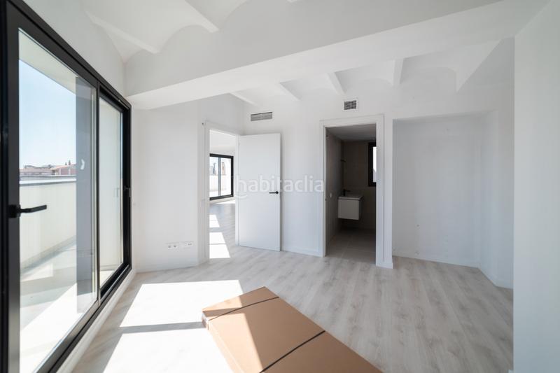 Foto 5a236846-b98d-439d-bfc4-df86d33f8755. Ático en El Clot Barcelona